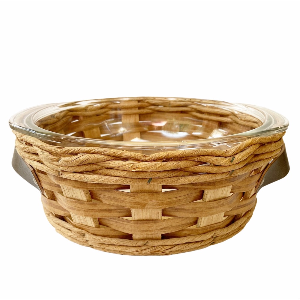Vintage Pyrex Baker in a Basket Set #024